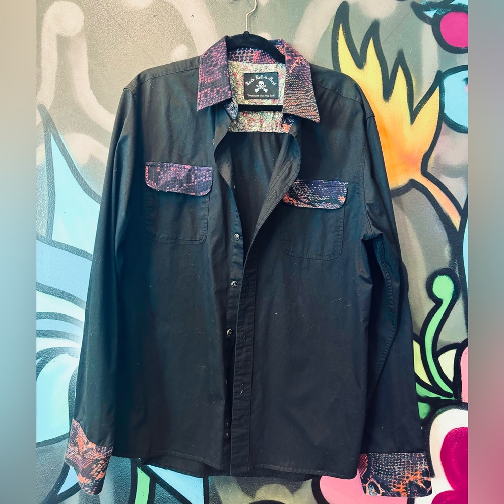 Button up with snakeskin print details